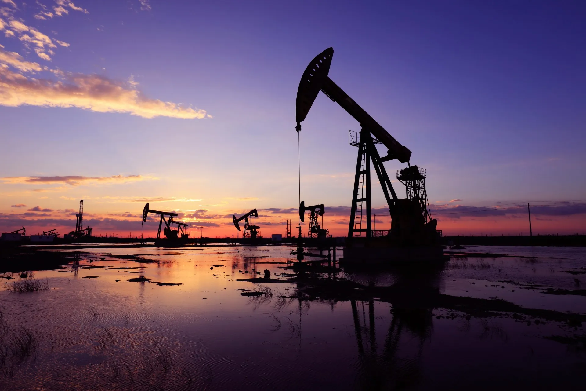 Gulf Energy oil field at dusk